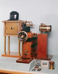 Réplique du zoopraxiscope conçu par Eadweard Muybridge (1830-1904) 1880